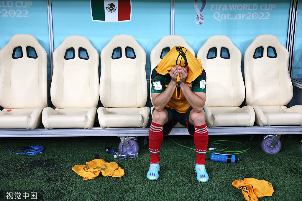 伤心的墨西哥球员。