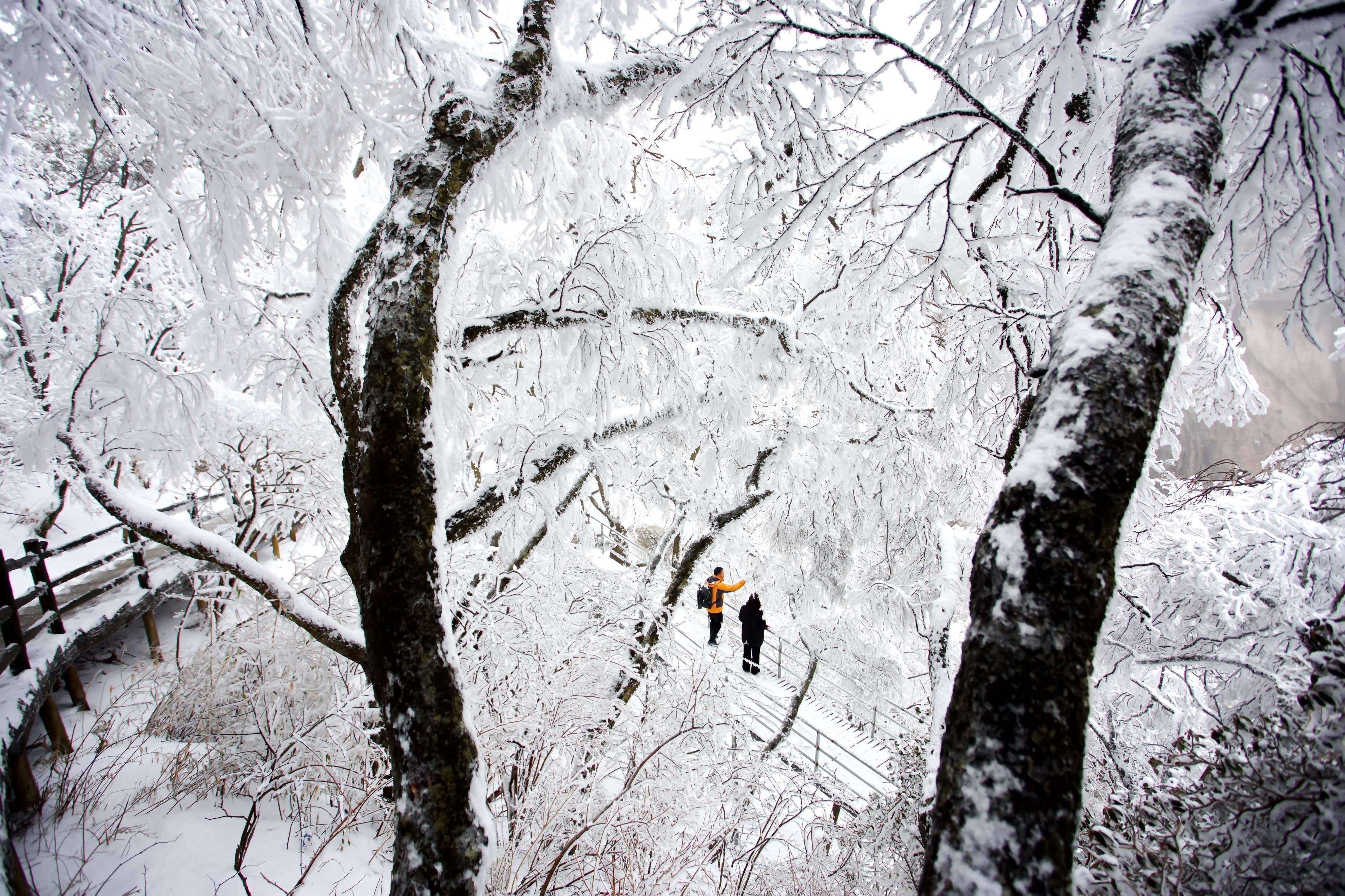 尧山雪景图片