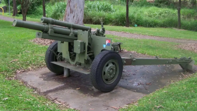 乌军使用美军二战时期榴弹炮 俄媒：接下来就是毛瑟枪了