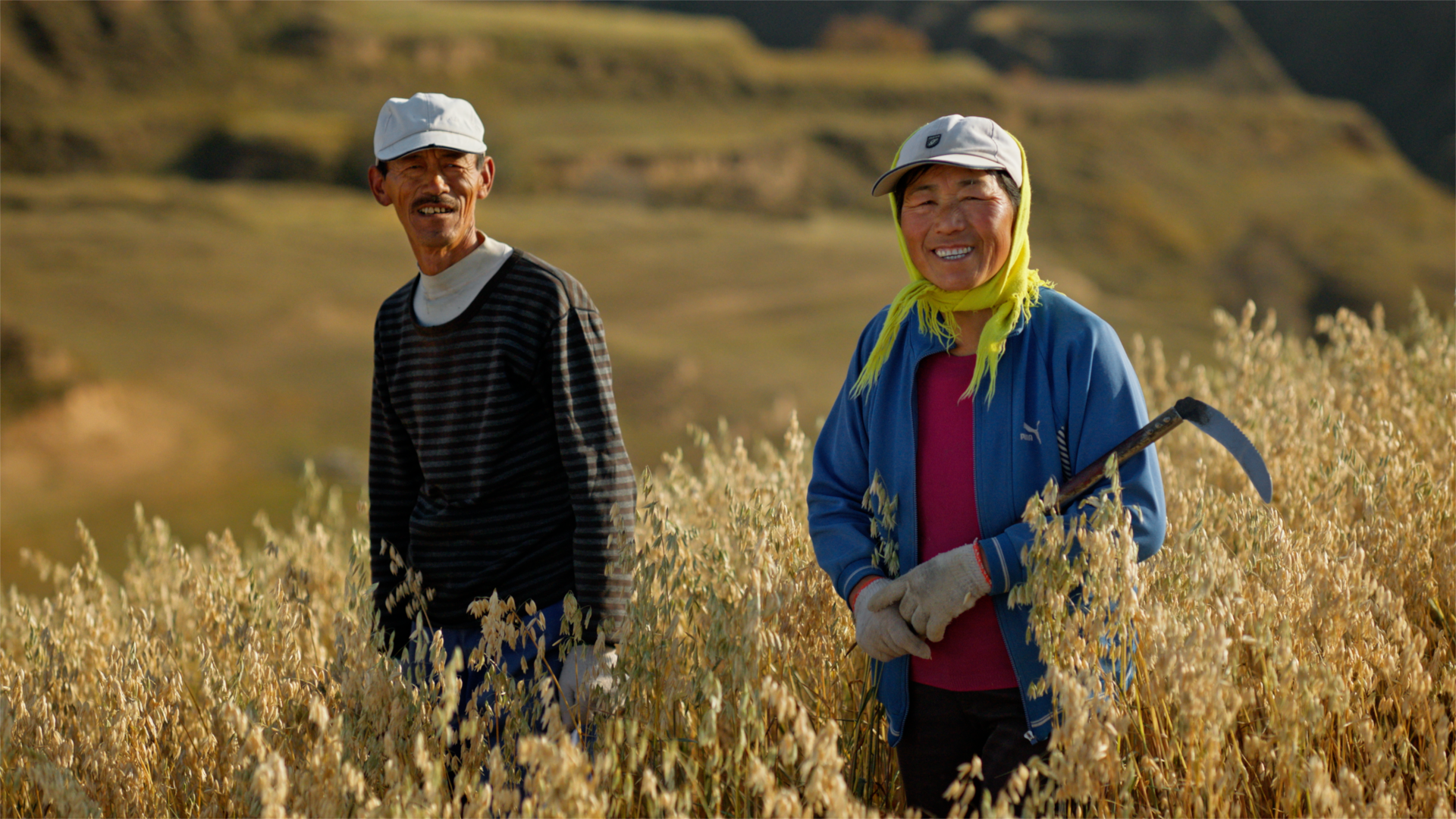 在偏僻村子拍到的当地村民。