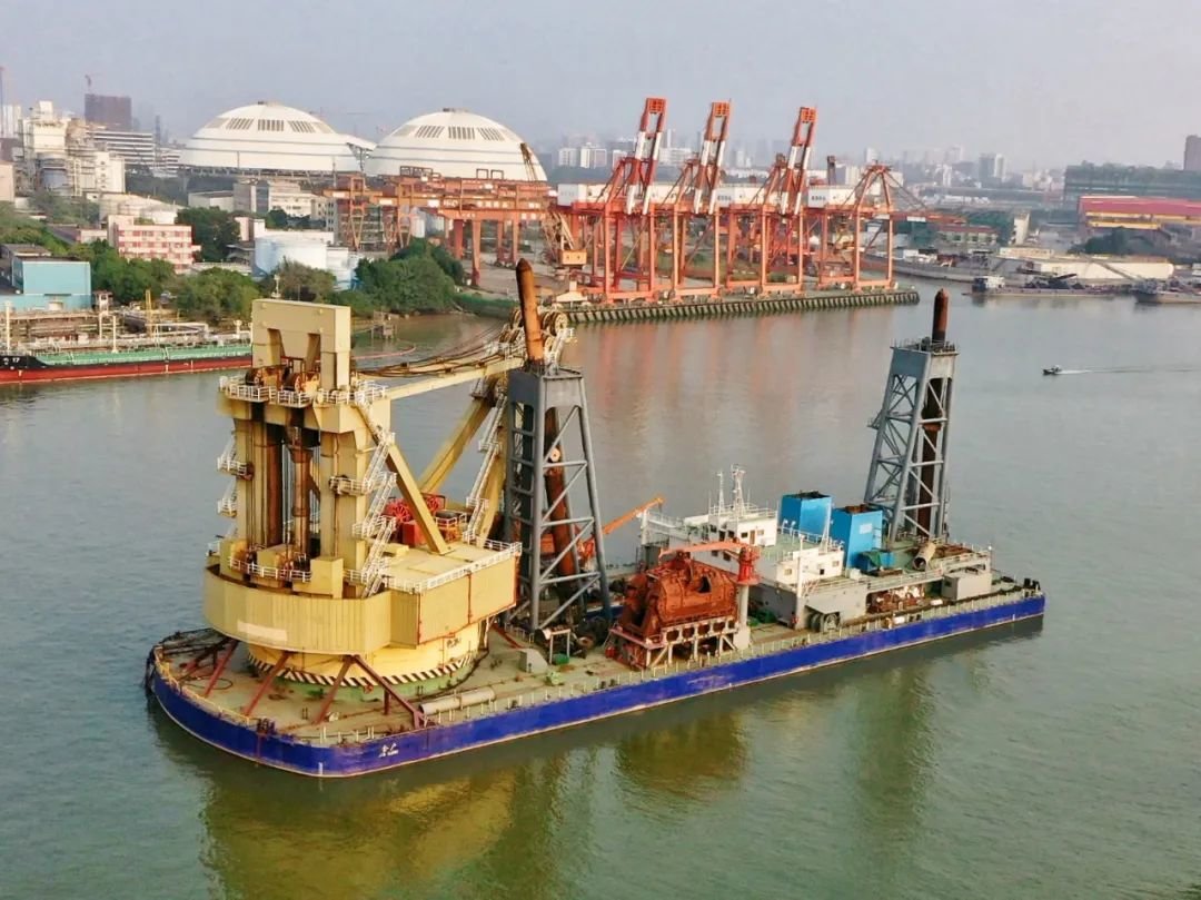 中远海运重工完成世界最大抓斗式挖泥船“金广”轮改造工程_凤凰网