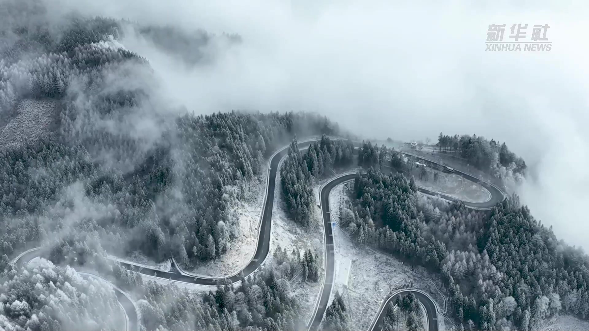 飞瞰湖北高岩子林场雪景