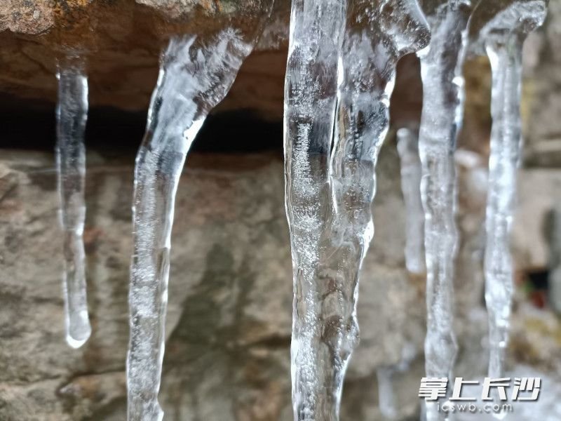 组图|张家界天子山景区现冰挂凤凰网湖南_凤凰网