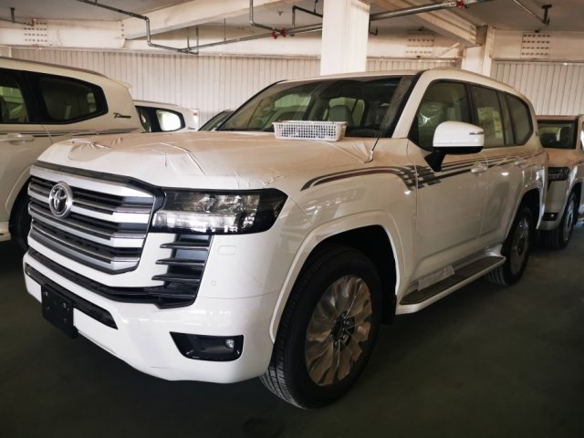 2022款丰田酷路泽lc300港口最新行情