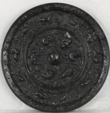 唐（618—907年） 直径23.9厘米，重3047克 征集