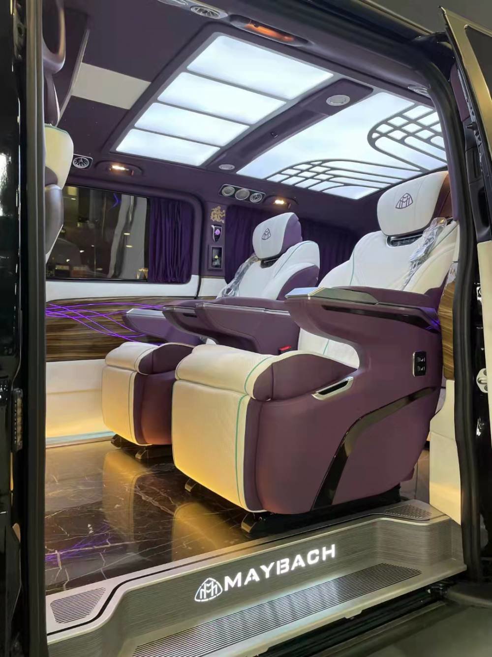 22款奔驰威霆改装内饰属于豪华代表mpv