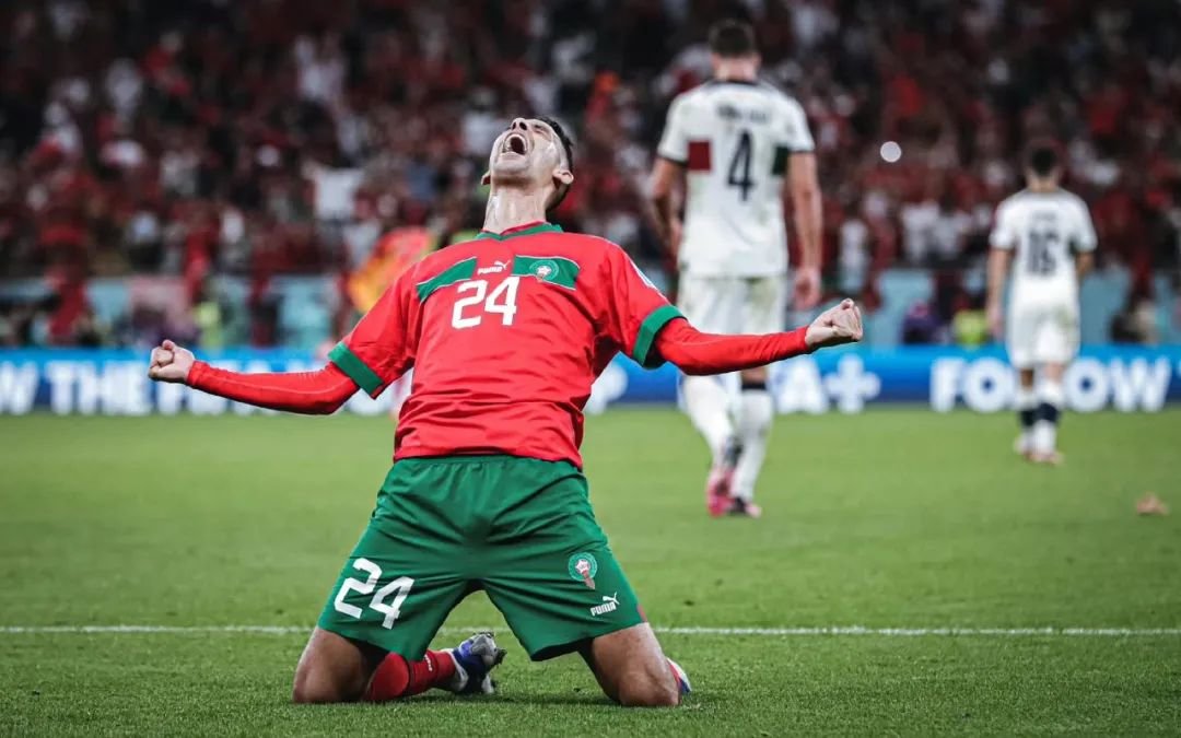 摩洛哥1-0葡萄牙晋级四强球员激情呐喊庆祝