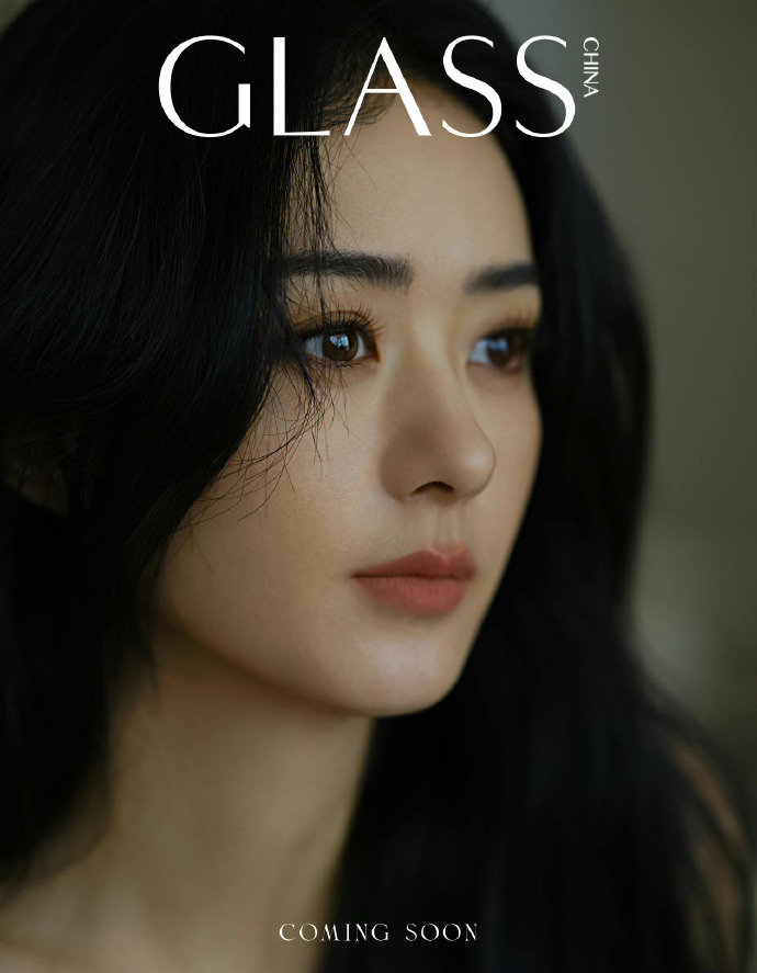 赵丽颖 glass 十二月刊封面打开凤凰新闻,查看更多高清图片