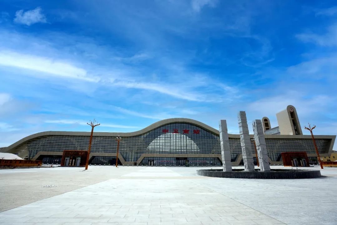 银兰高铁全线车站实景来了凤凰网甘肃_凤凰网