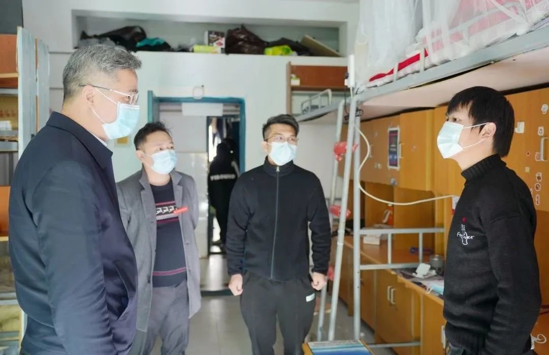 江西机电职院校长花严红深入学生群体开展“面对面”交流活动