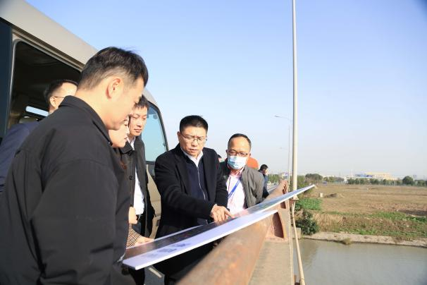 相城区副区长顾敏考察调研经开区