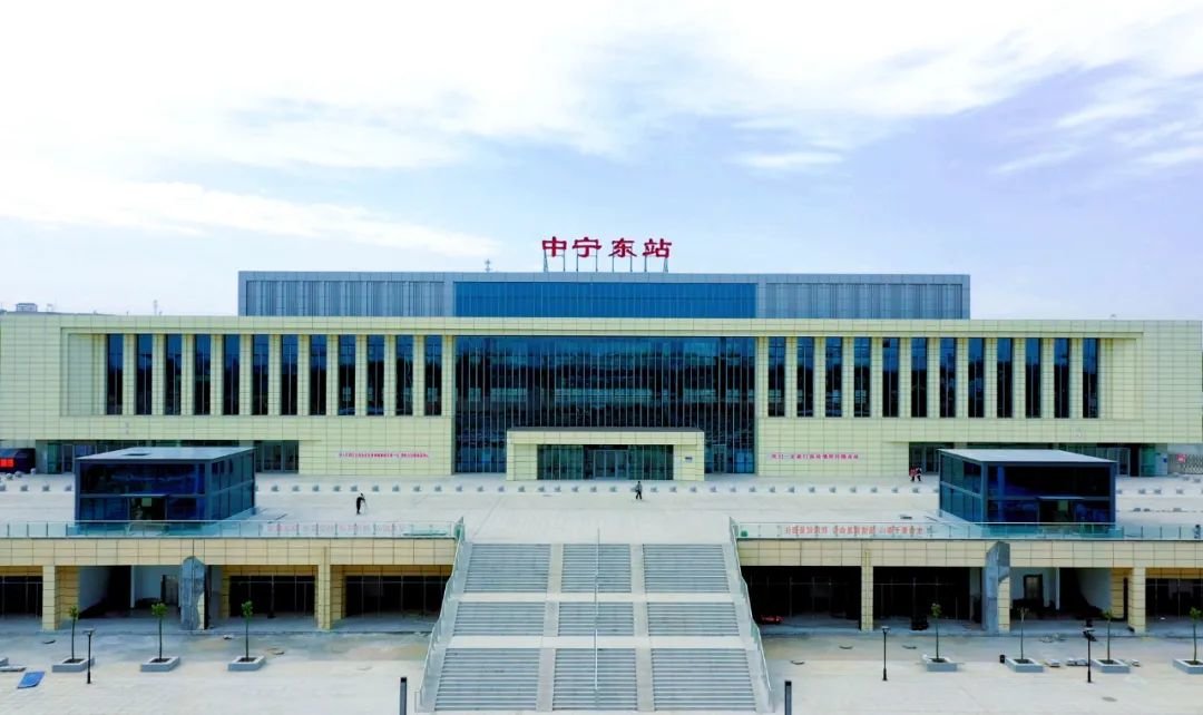 银兰高铁全线车站实景来了凤凰网甘肃_凤凰网