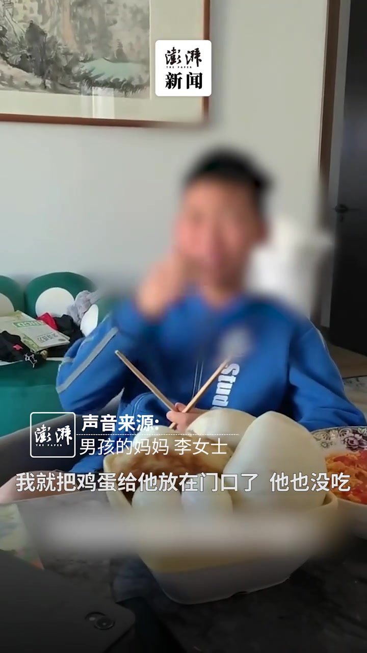 妈妈连续4天做饭儿子崩溃大哭：只会做鸡蛋