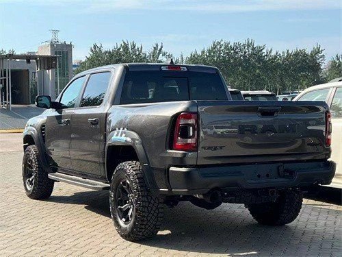 2022款道奇霸王龙顶级皮卡 售价100万_凤凰网汽车_凤凰网