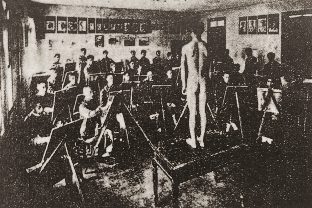 1914年，李叔同教授人体写生课程