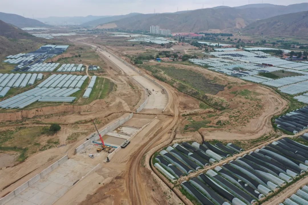 正在建设中的厉河古城段河道综合治理工程