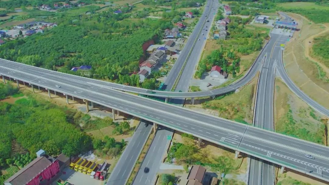 【乡村振兴】临澧县农村公路提档升级 跑出振兴新速度凤凰网湖南_凤凰