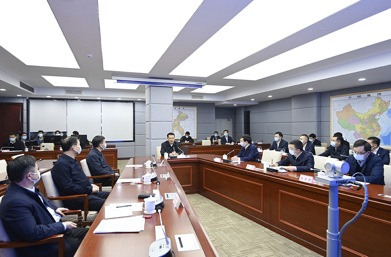 12月13日，重庆市委书记袁家军走访市政府机关。苏思 摄