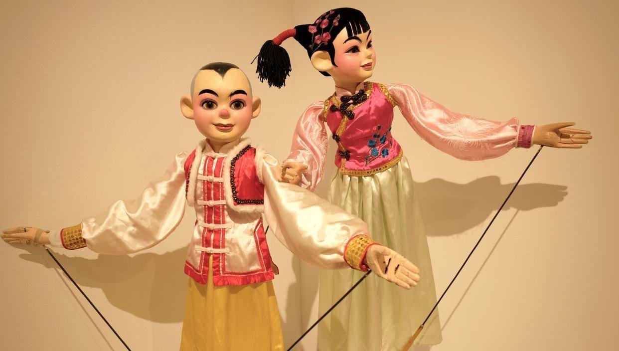 影偶交辉陕西省和四川省皮影木偶艺术展在澳门开幕