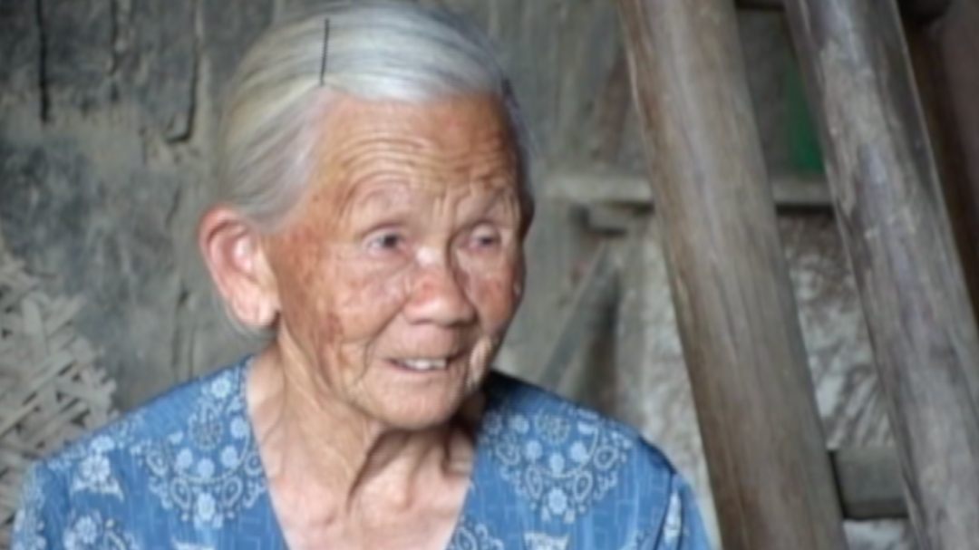 罗善学以日本兵后代的身份，公开指证日军残害母亲的暴行