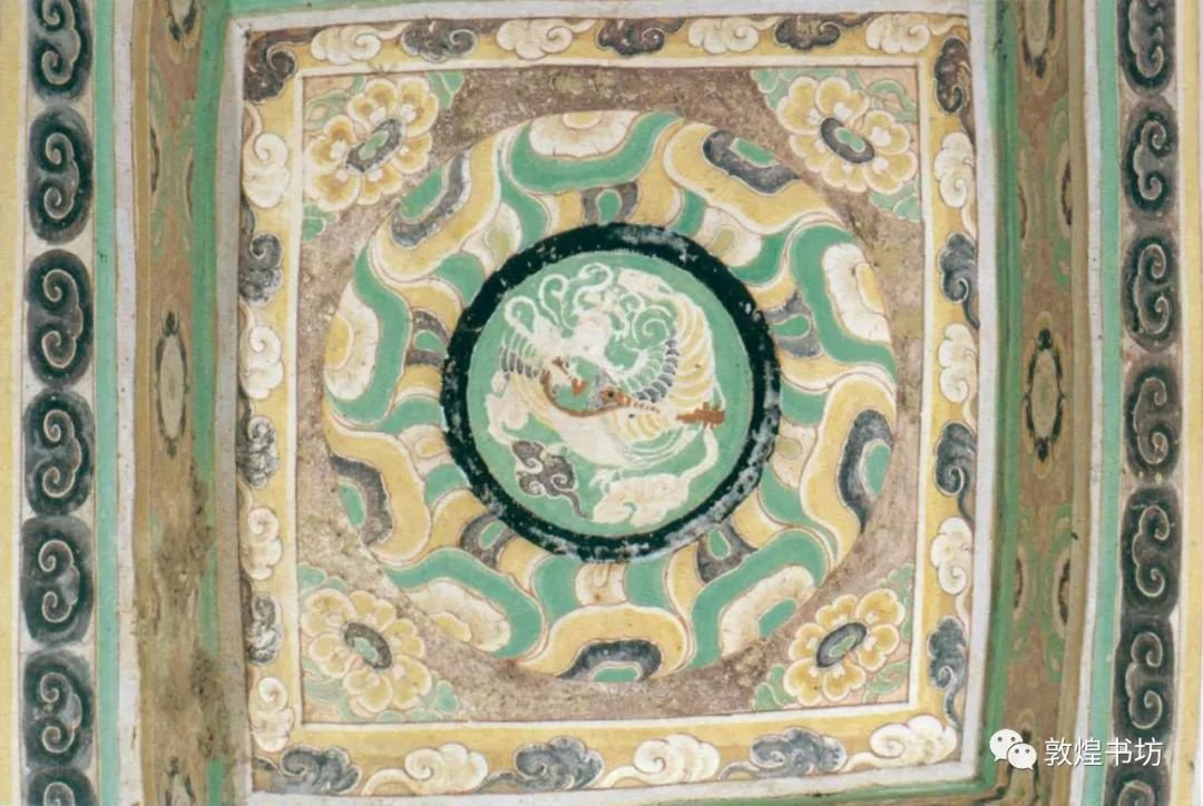 藻井中的迦陵频伽弹琵琶