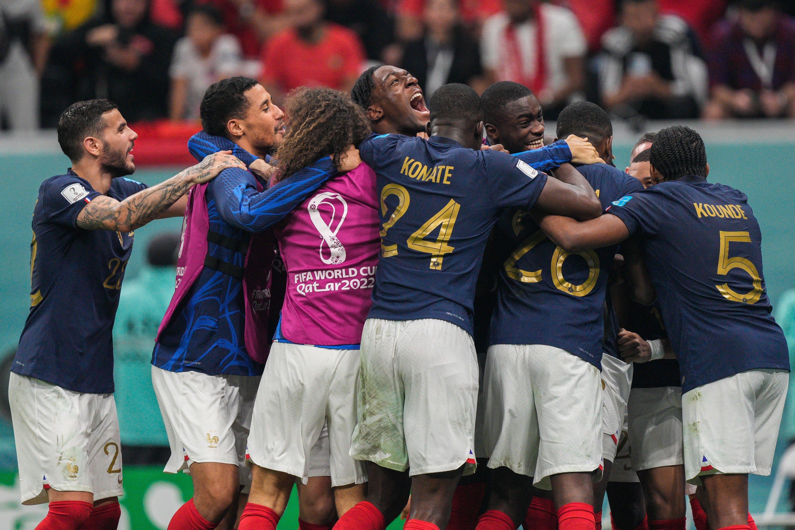 法国2-0淘汰摩洛哥 与阿根廷会师决赛！一纪录创欧洲先河