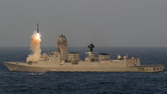 印度“莫尔穆冈”号导弹驱逐舰服役 导弹射程大幅增加