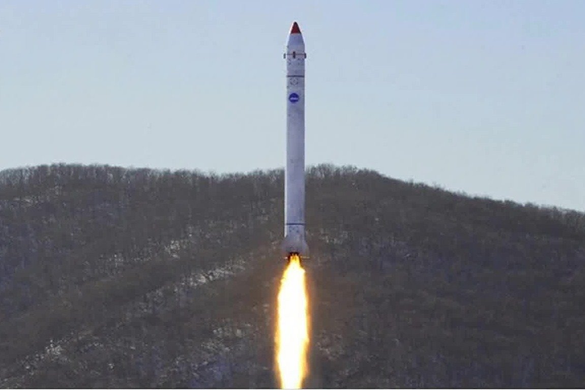 朝鲜18日进行开发军事侦察卫星最终阶段试验
