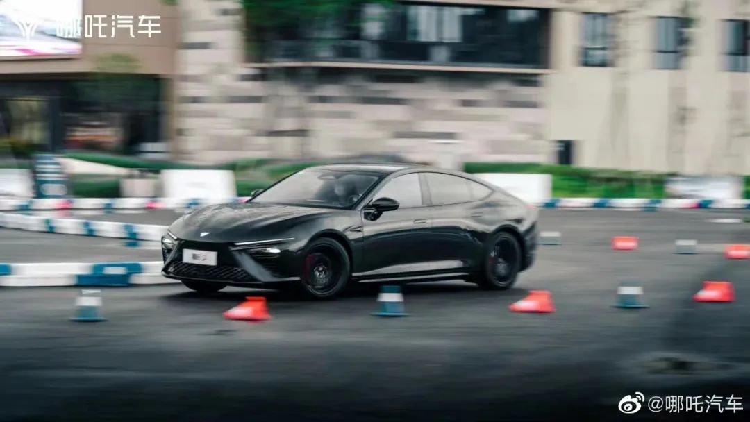 哪吒汽车 急于“闹海”