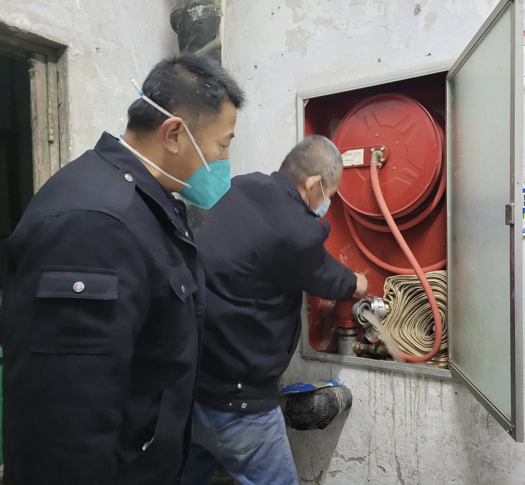 筑牢防线 确保安全:镇江路街道深入开展冬季安全生产大检查