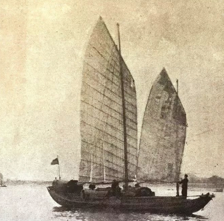 柳叶湖里的麻阳船