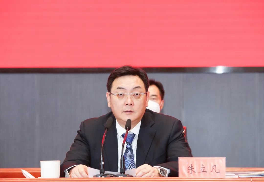 泰州市委书记朱立凡推动群众体育和竞技体育全面发展