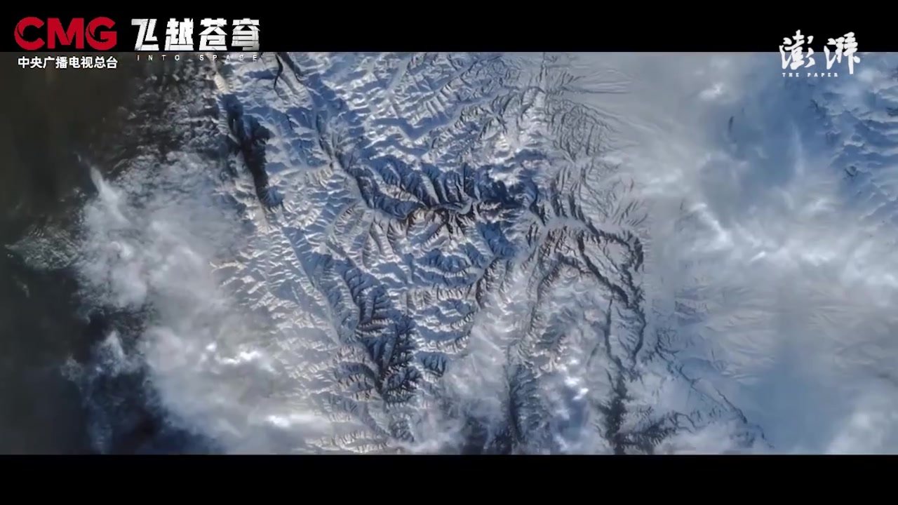 中国空间站舷窗外的宇宙级美景