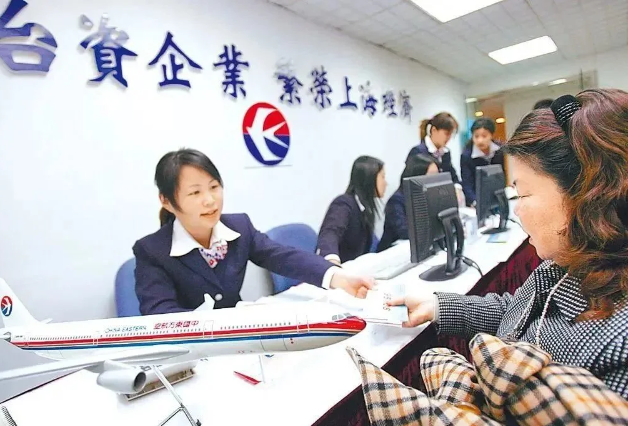 凤凰早报|阿根廷夺得世界杯冠军；多地预测明年1月将迎疫情高峰
