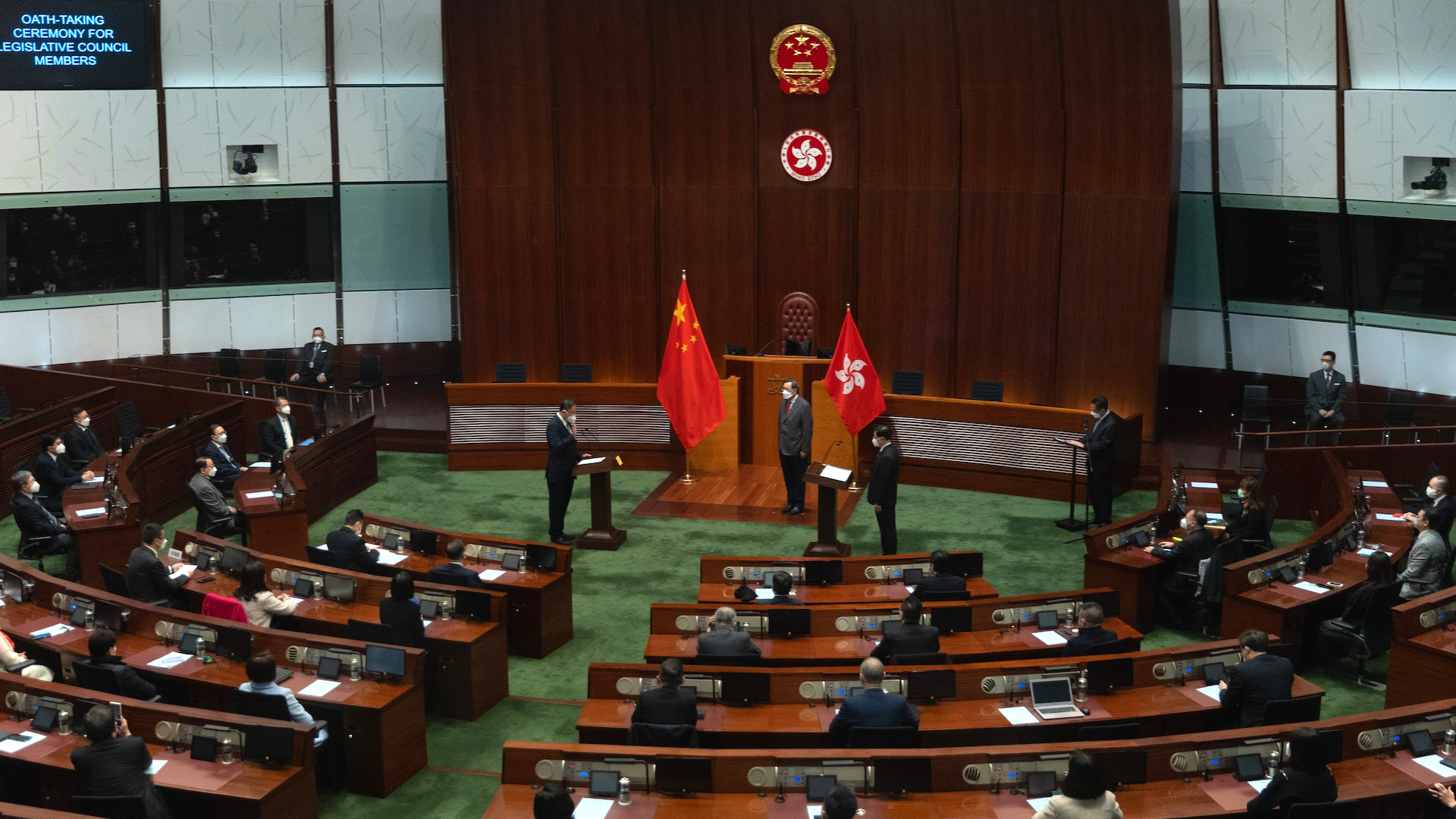 现场回顾丨香港立法会为4名当选议员举行宣誓仪式_凤凰网视频_凤凰网