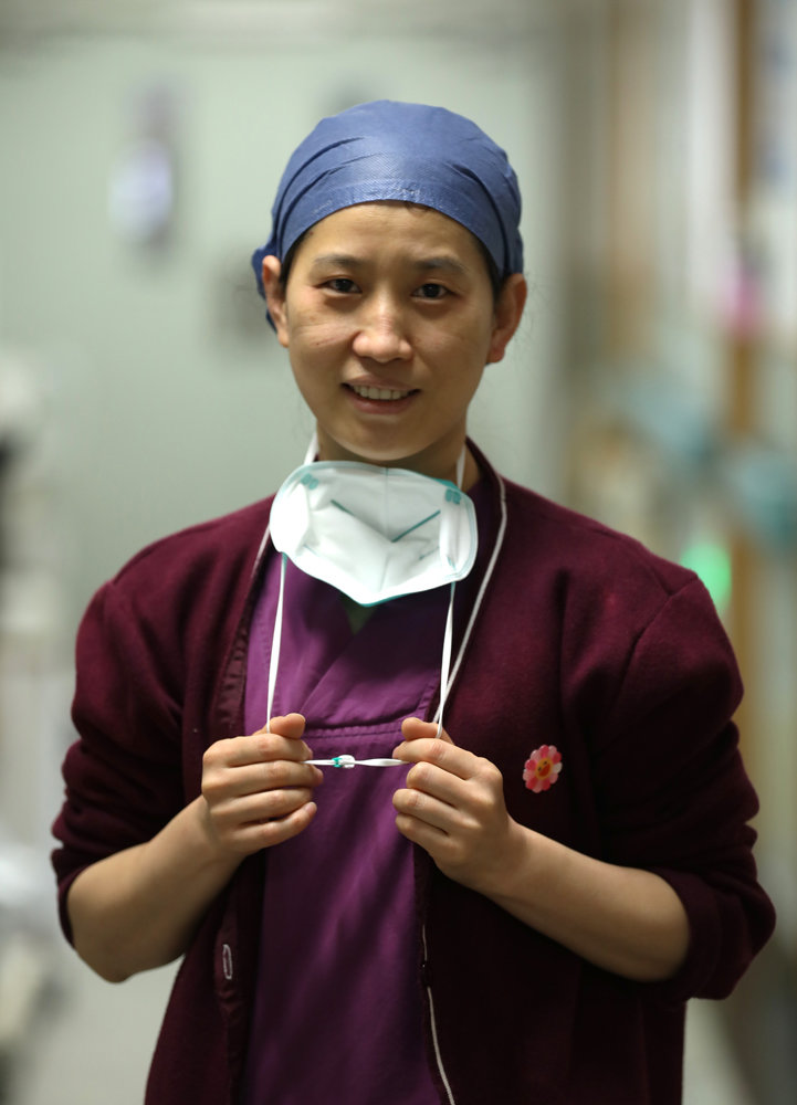 北京中医医院重症医学科的护士长刘书华。图片来源:人民日报健康客户端