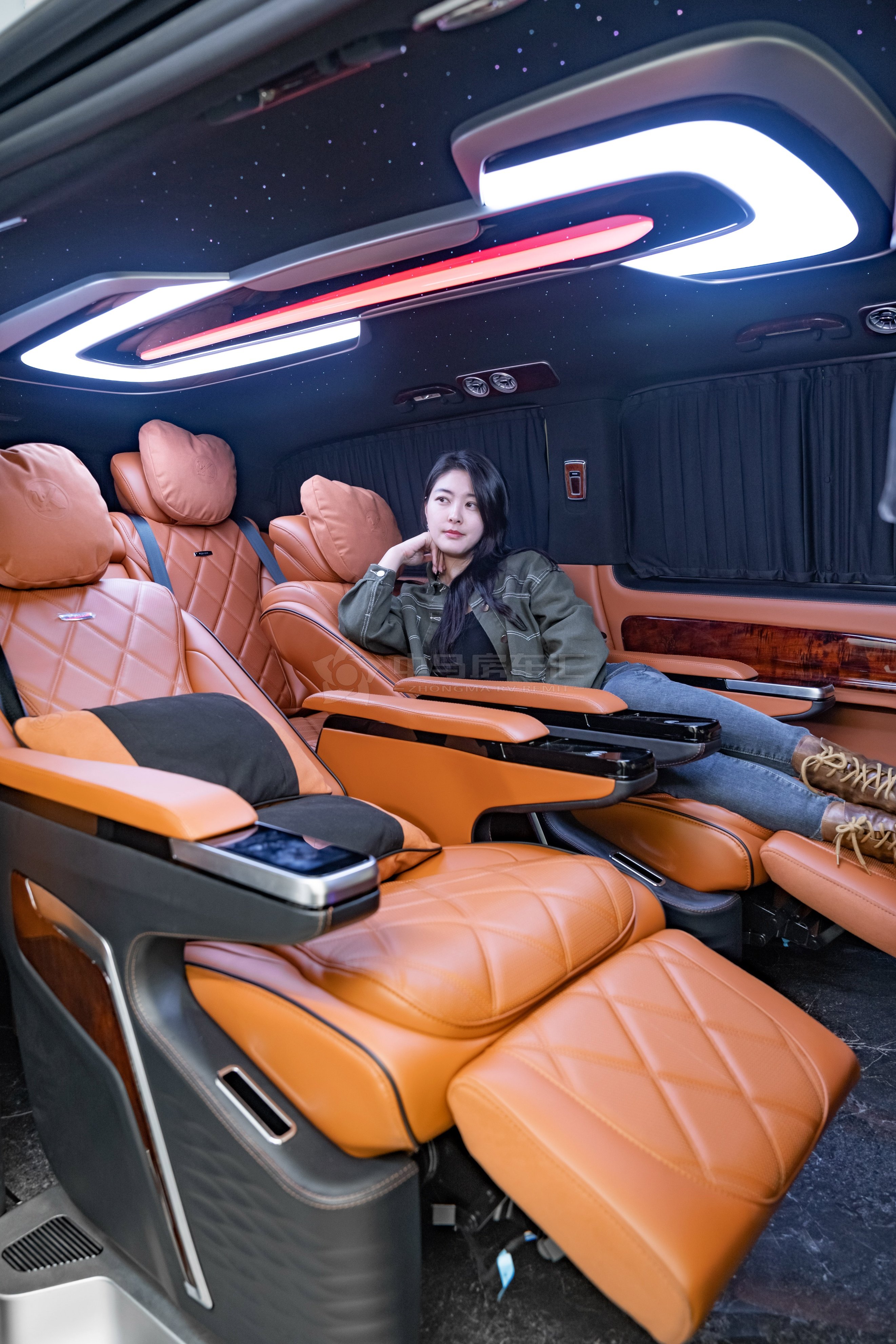 奔驰v260威霆商务车七座2023最新款报价