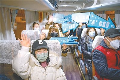 12月18日,浙江省永康市23家企业组成经贸团远赴海外,抱团出海抢市场。