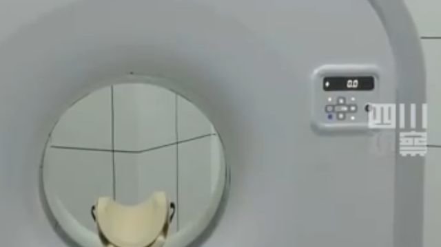 热搜！阳后有必要拍肺部CT吗？一直咳会不会得肺炎？不吃药硬扛，这两种情况要特别小心……_凤凰网