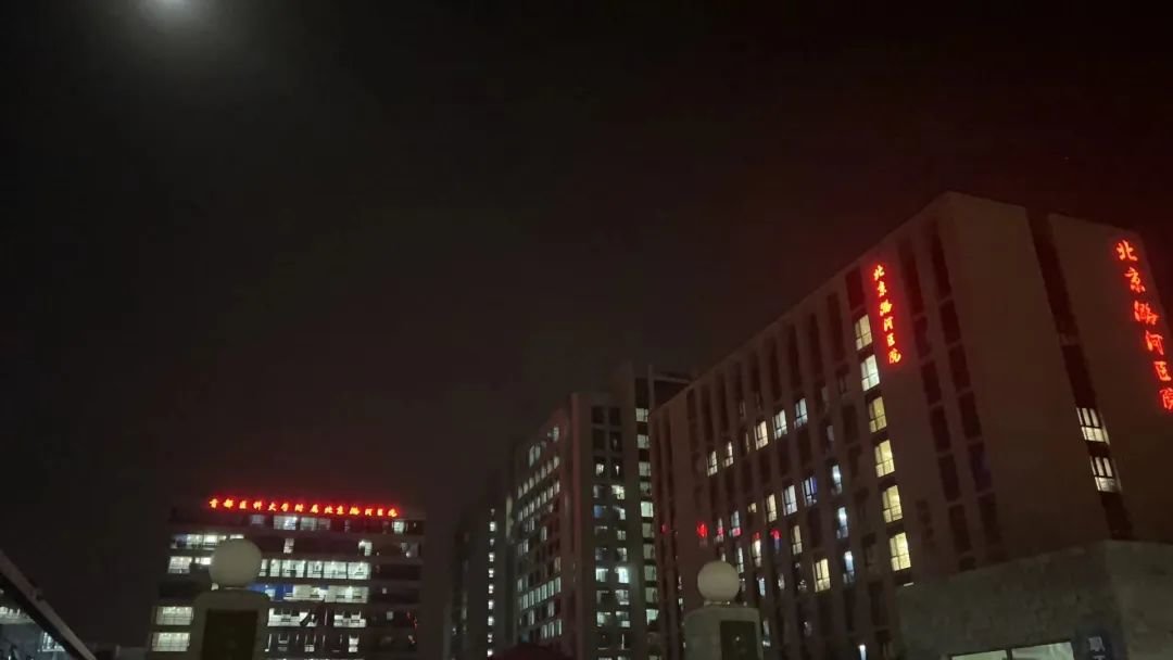 一个90后记者的自述:我阳了 “新冠险”理赔员却停机了