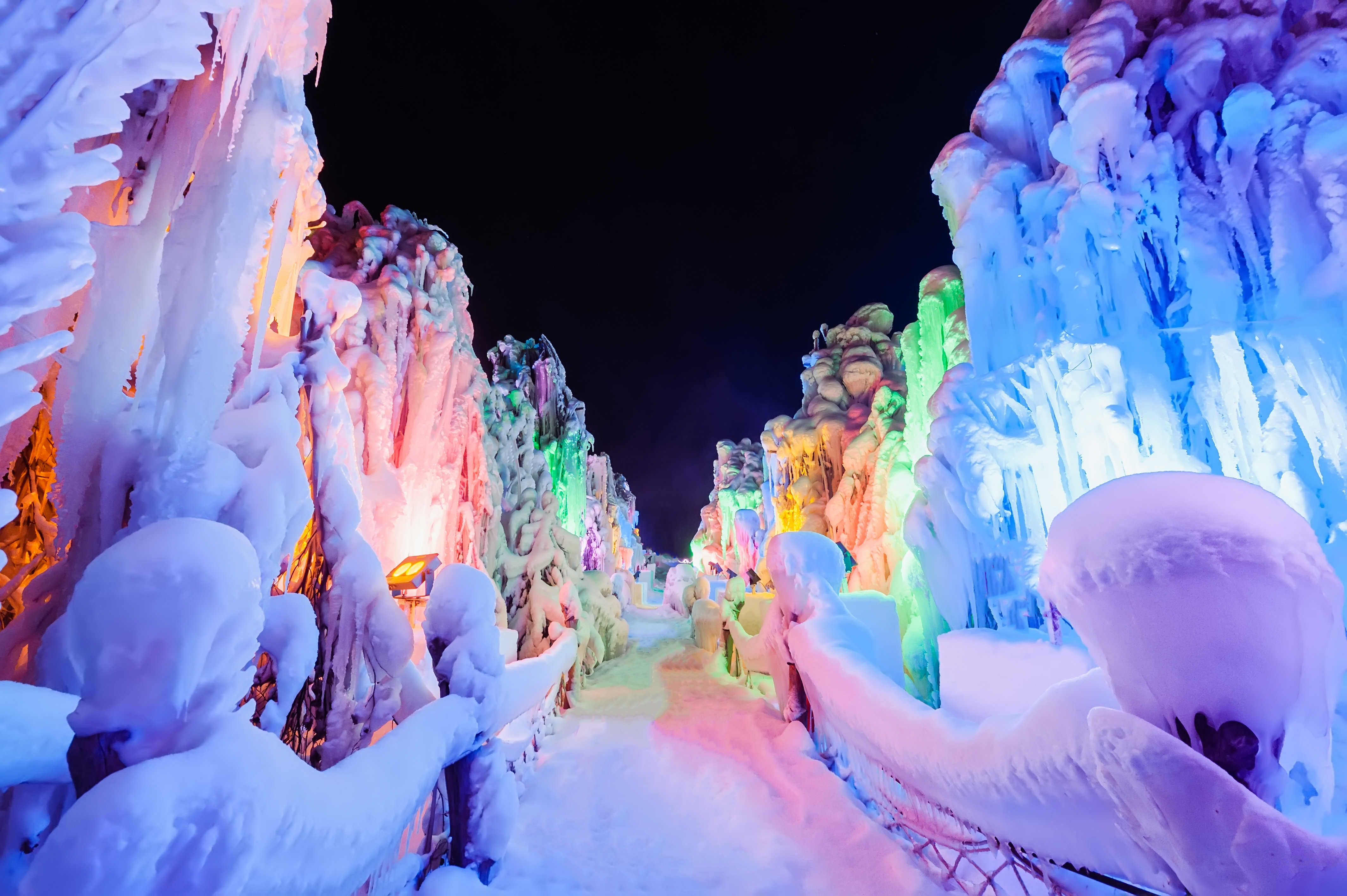 长阳冰雪节图片