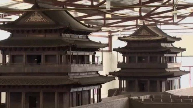 “唐僧夫人”陈丽华用紫檀重塑16座城门，再现老北京城风貌