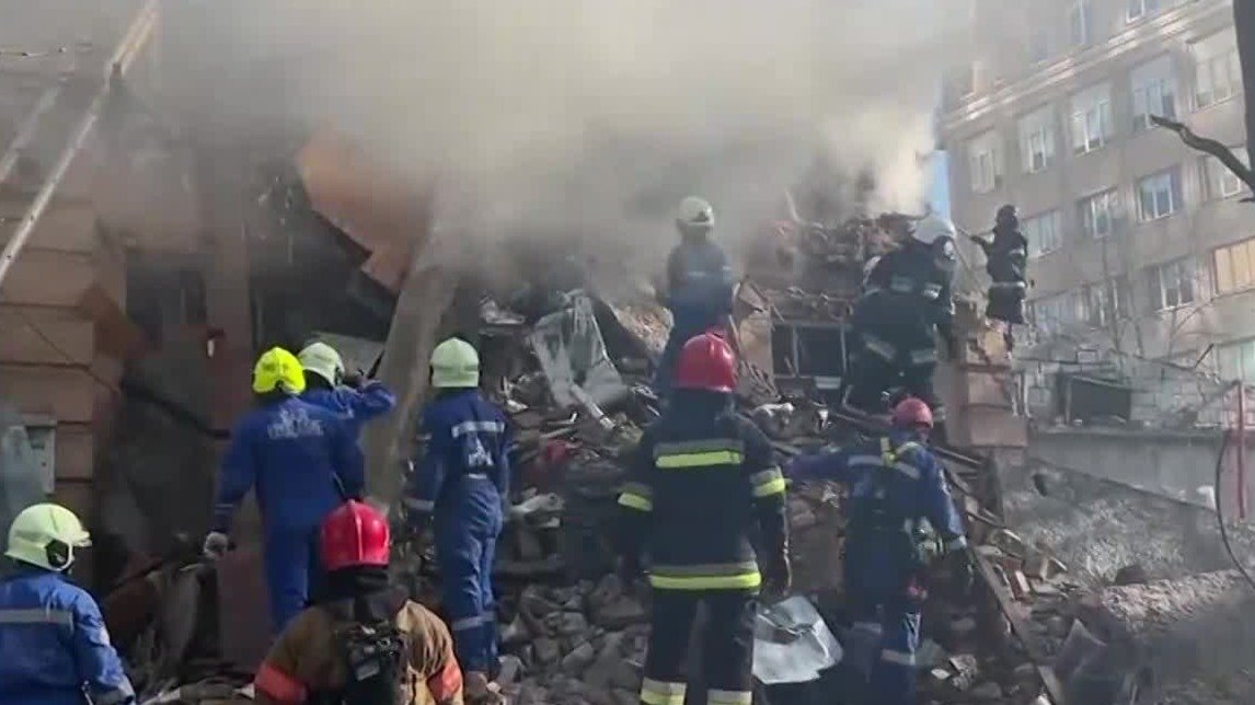 无人机成本低廉、对敌消耗明显，在俄乌战场上展现“以小搏大”的惊人威力