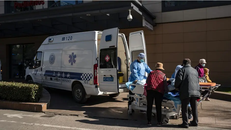 凤凰早报|浙江多地关闭核酸免费采样点;俄军遭火箭弹袭击致63人死亡