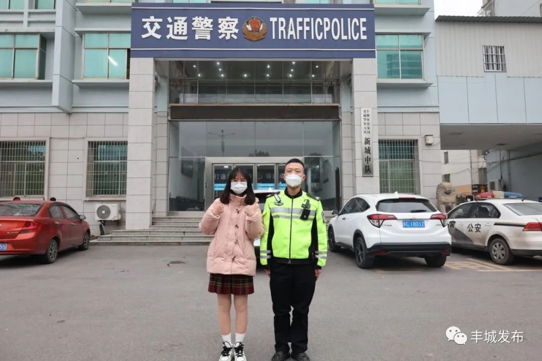 左：刘女士，右：席臻盛