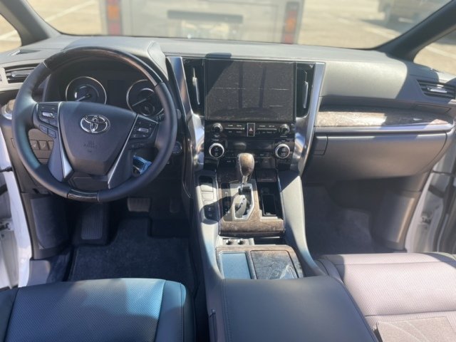 2023款丰田埃尔法商务车新年现车特价售