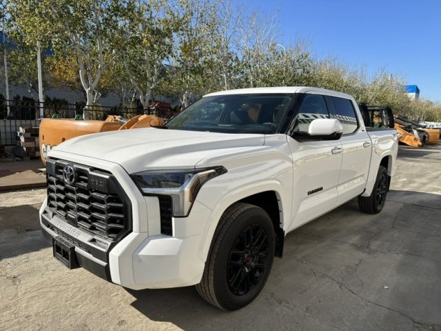 硬汉皮卡2022款丰田坦途全系40万起售