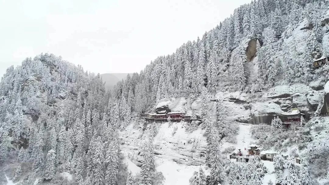 和政縣松鳴巖景區