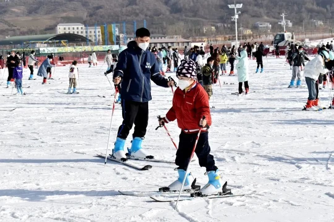法臺山松鳴巖國際滑雪場