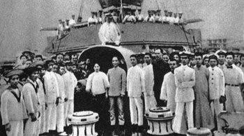 蒋介石冒死与孙中山会合，孙中山：蒋君一人来此，顶两万援军